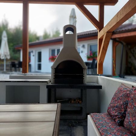 Apartmany Nad Tajovom バンスカー・ビストリツァ エクステリア 写真