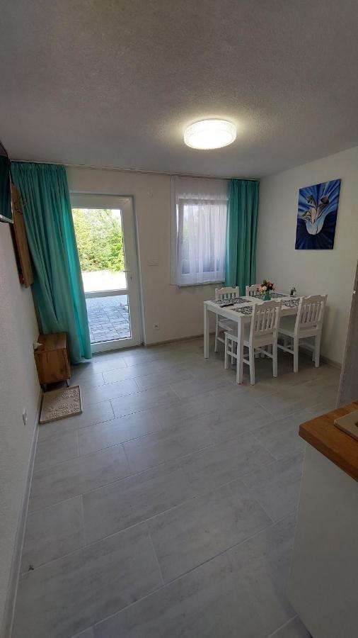 Apartmany Nad Tajovom バンスカー・ビストリツァ エクステリア 写真