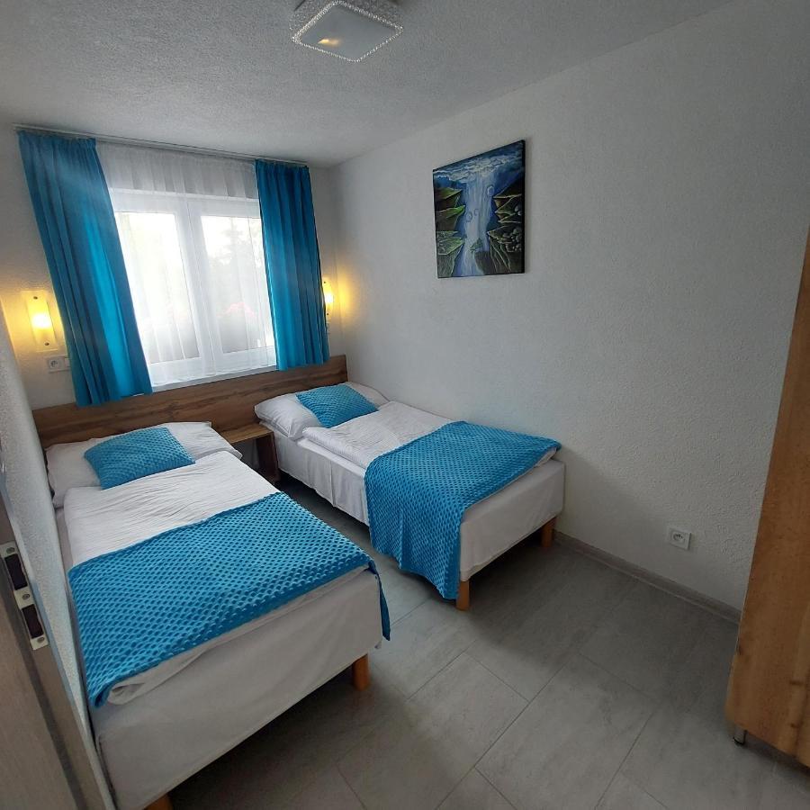Apartmany Nad Tajovom バンスカー・ビストリツァ エクステリア 写真
